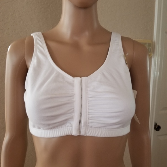women's front close sports bra
